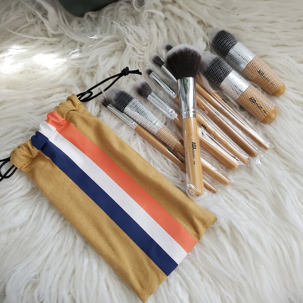 AOA Studio Bamboo Makeup Brush Set 10 Pieces With Canvas Travel Pouch